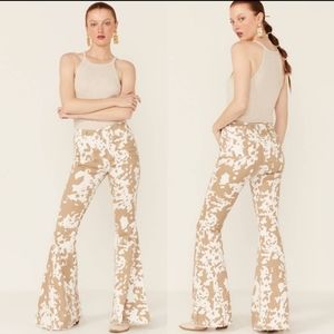 Buckle Tan and White Flare Jeans